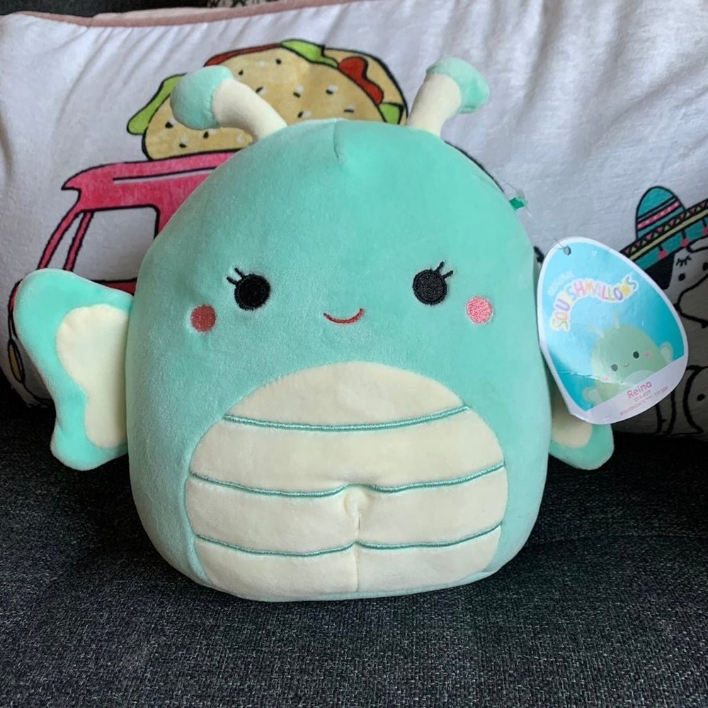 BNWT Reina UK 7.5 Squishmallow